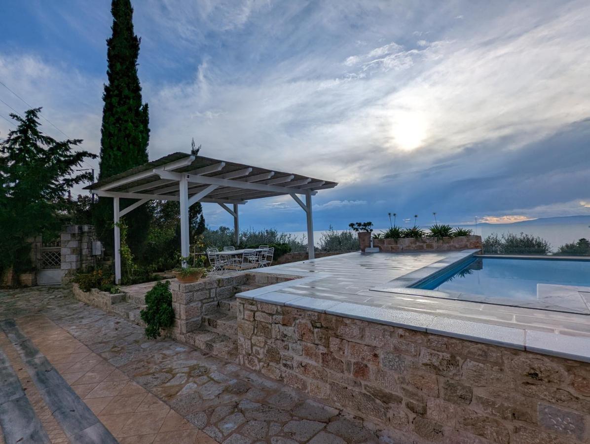 Magnificent, Authentic Private Villa And The Guest House Kardhamili Luaran gambar