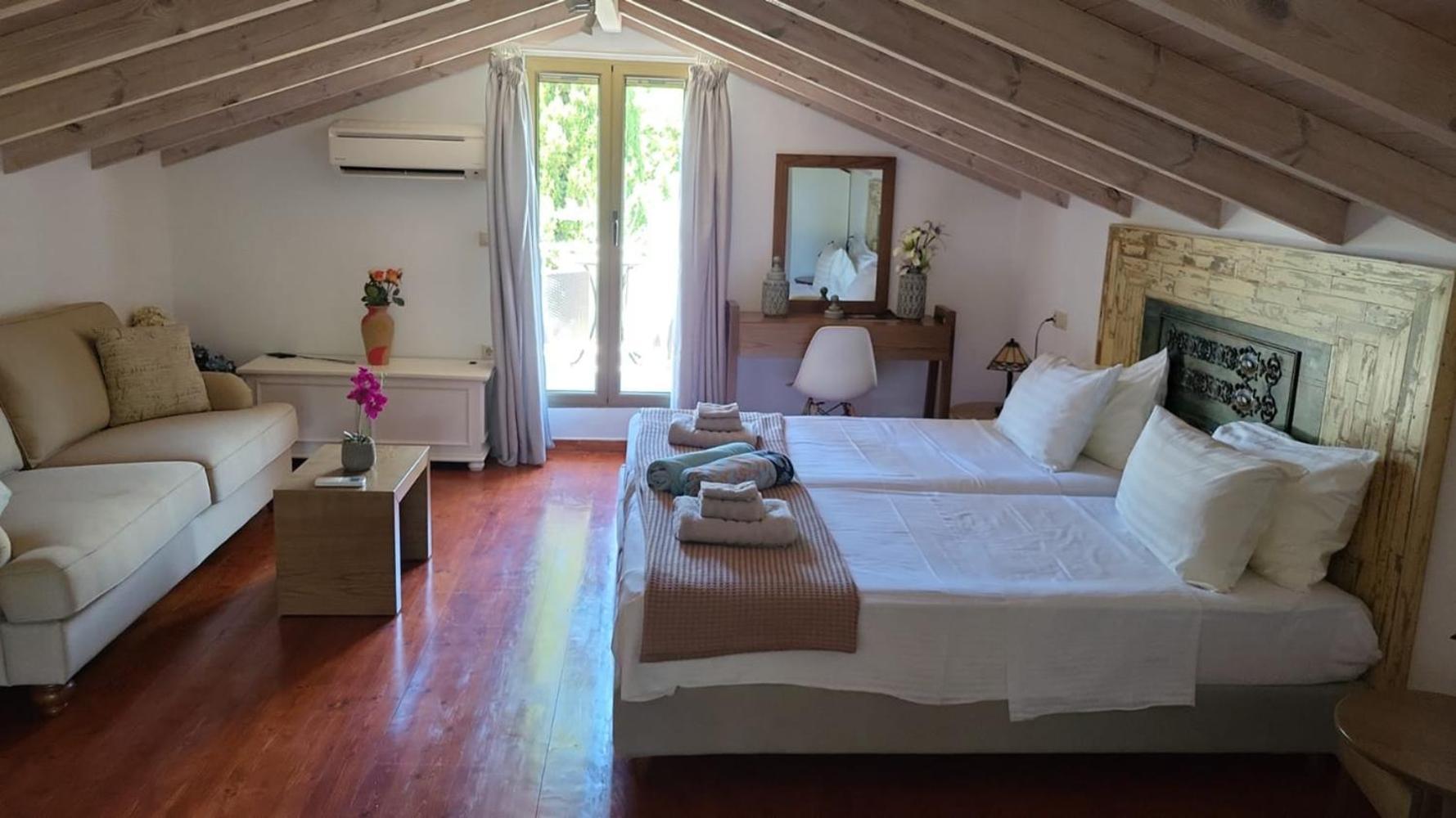 Magnificent, Authentic Private Villa And The Guest House Kardhamili Luaran gambar